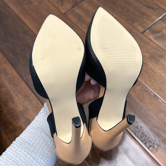 NWOT heels - Picture 4 of 4